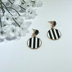 Giselle Earrings💛💛